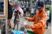 感动！酷夏中“爱心冰柜”亮相北京街头　户外工作者可免费自取