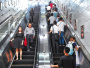 广州地铁不再提倡搭乘扶梯左行右立，媒体盘点他国规定